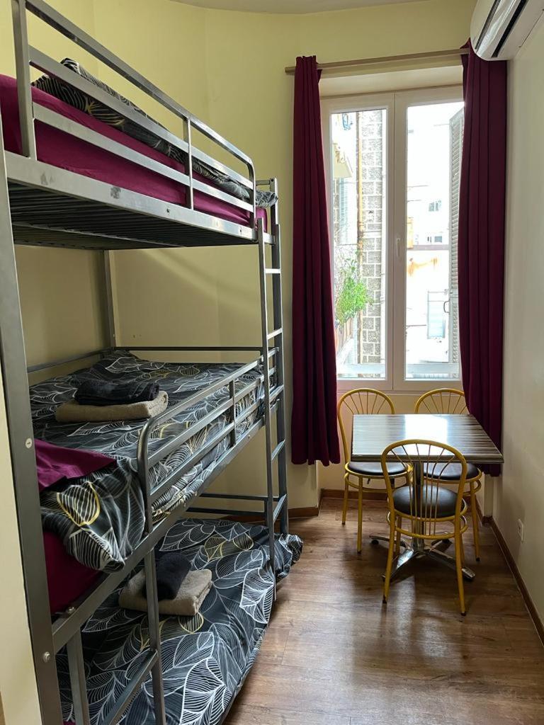 Hotel Lyonnais Nice Buitenkant foto