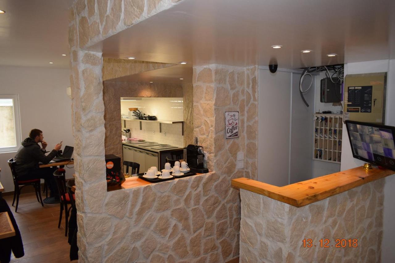 Hotel Lyonnais Nice Buitenkant foto
